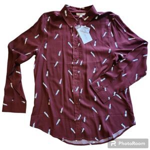 Como Blu Burgundy Lipstick Print Button Down Blouse Size Medium NWT